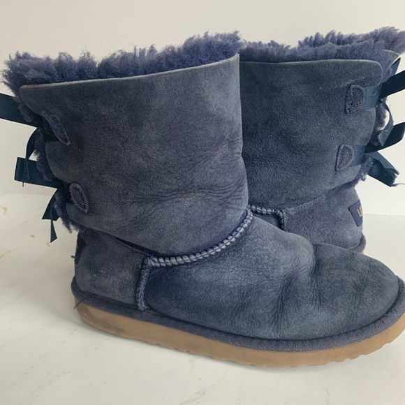 Ugg Bailey Bow Boots - Picture 3 of 11